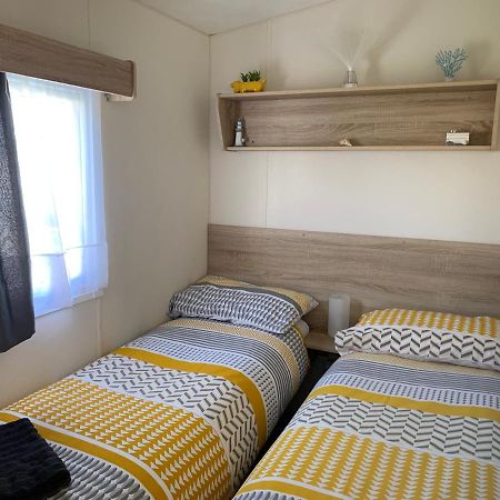 Delta Goodwood Caravan Selsey Exterior photo