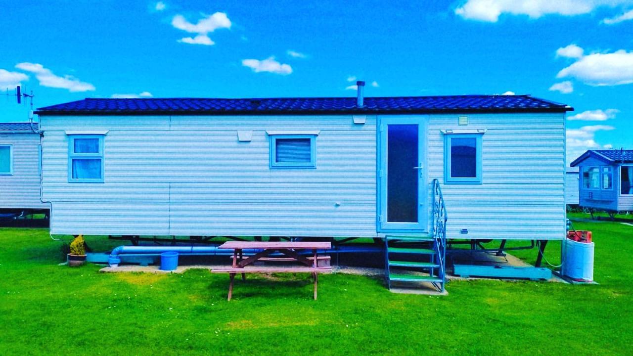 Delta Goodwood Caravan Selsey Exterior photo
